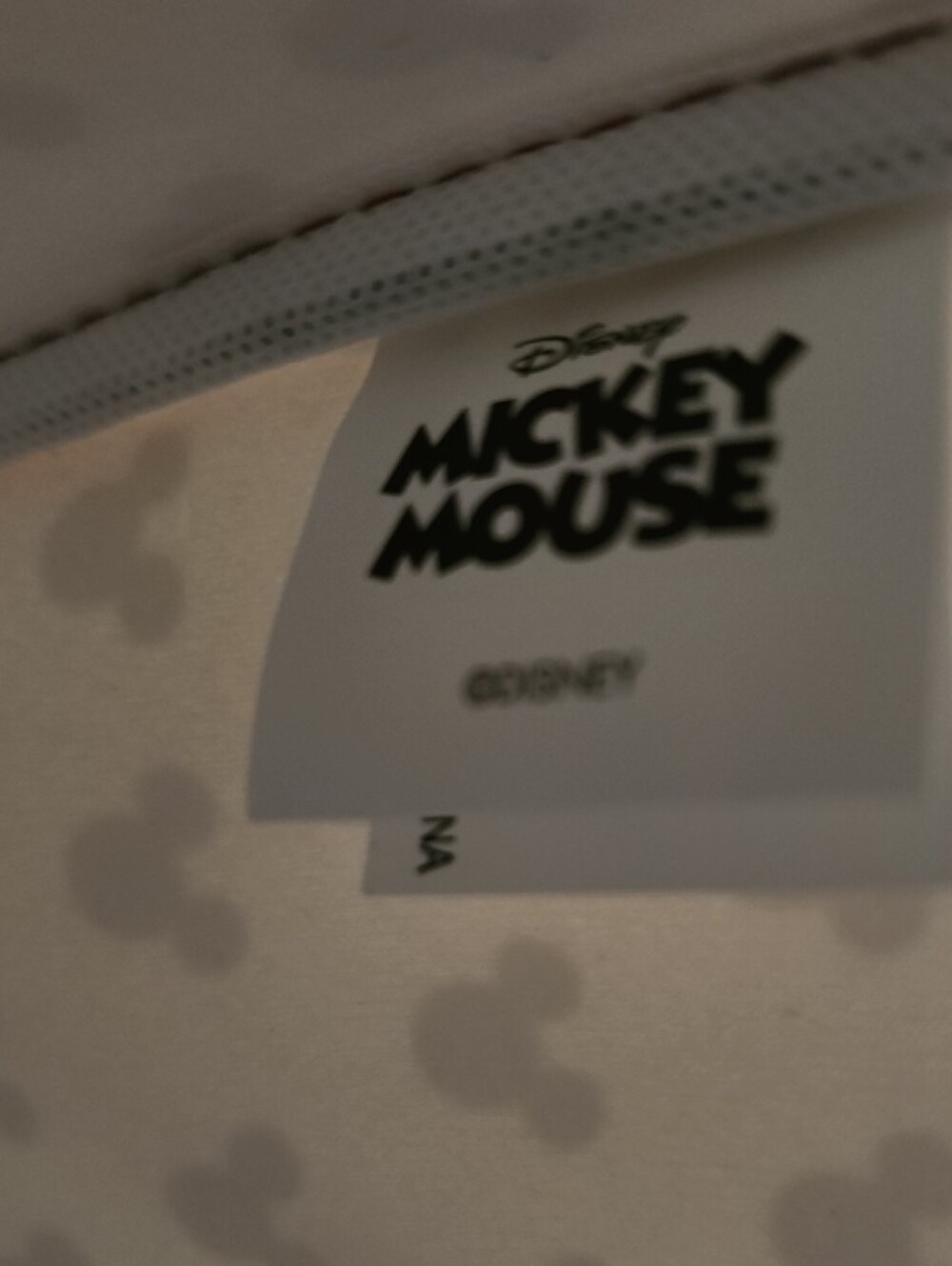 Disney Mickey Mouse Beige & Brown 17-inch Duffle Bag NWT - Picture 10 of 11